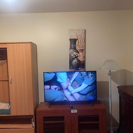 Peculiar D At 62 1St Street Apartment Newark Bagian luar foto