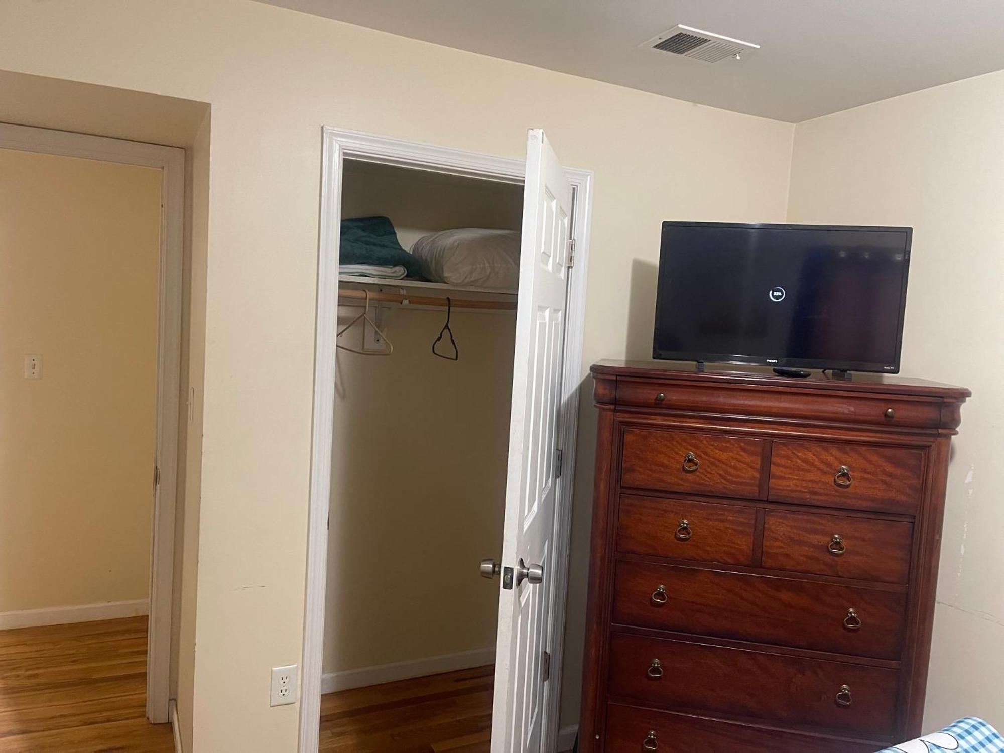Peculiar D At 62 1St Street Apartment Newark Bagian luar foto
